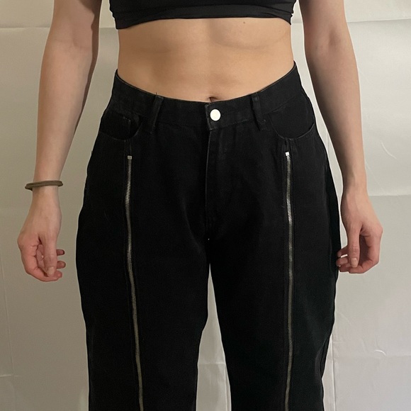 ZIPPER JEANS - Picture 3 of 3